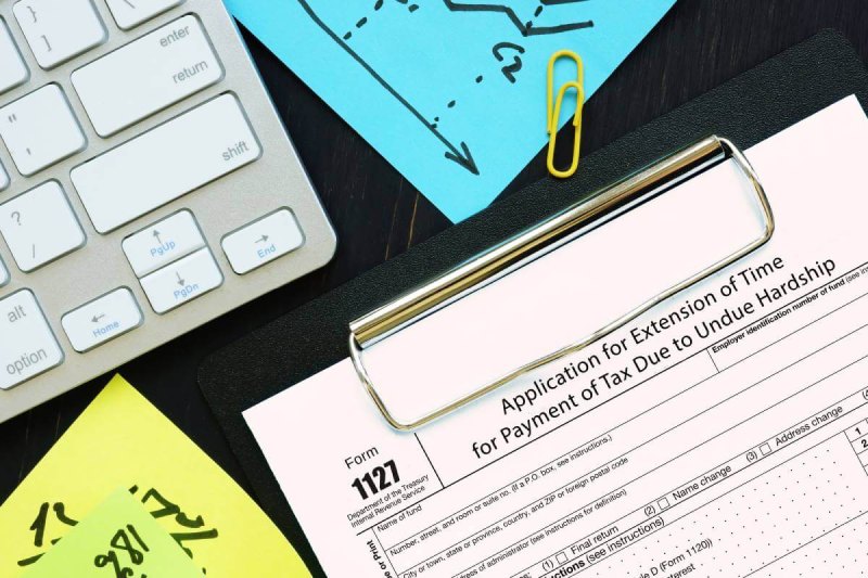 Roger Menden’s Guide to Filing an IRS Tax Extension
